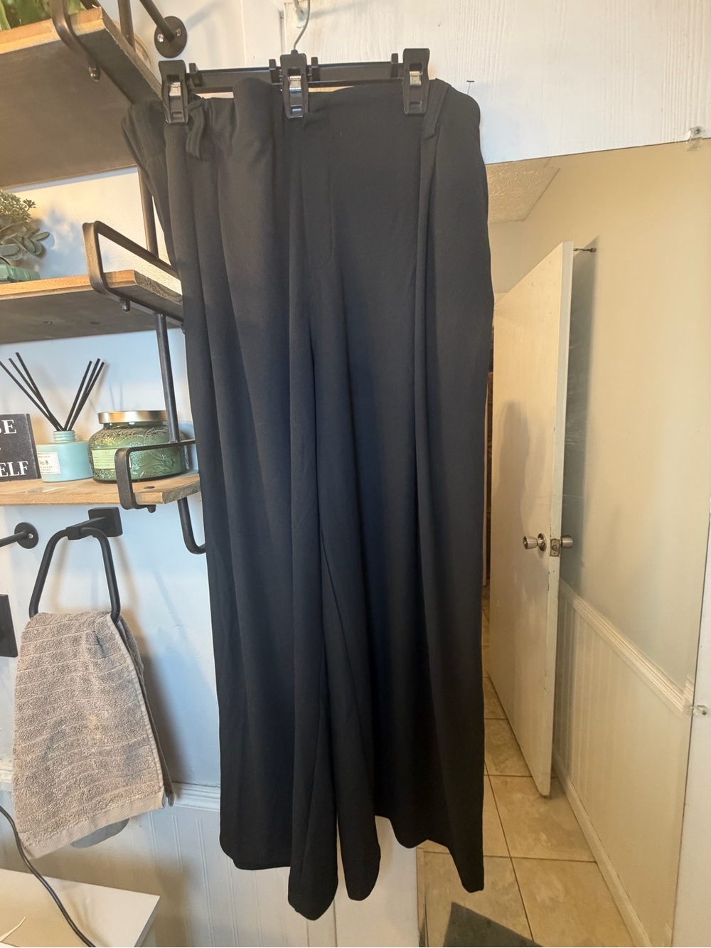 HALARA Black High-Waist Waffle-Knit Wide Leg Pants